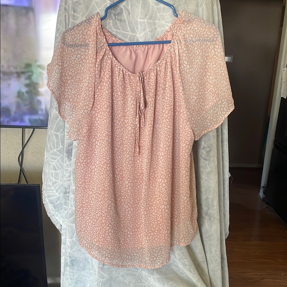 Pastel Pink leopard blouse xl